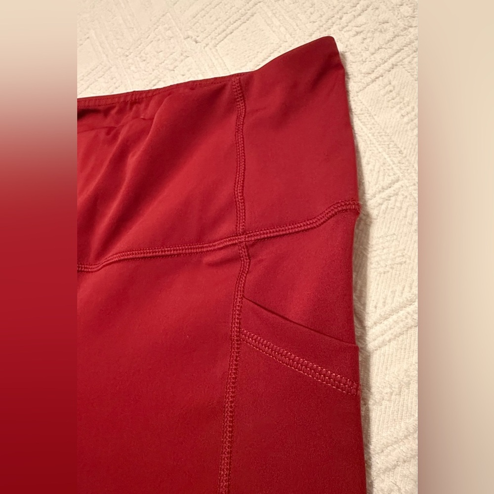 90 Degree by Reflex leggings- large - dark red- Excellent condition- Gently used - Picture 3 of 8